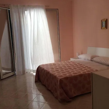 Case Corona Hotel 3*
