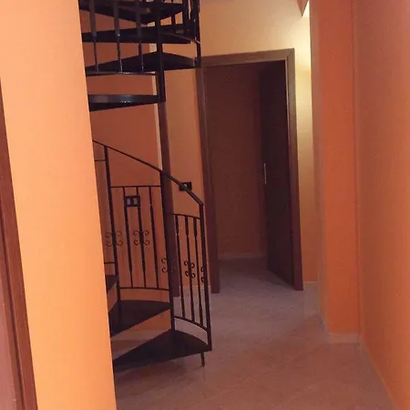 Case Corona Hotel 3*