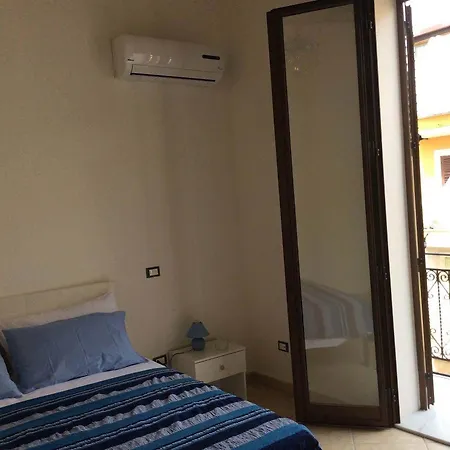 Case Corona Hotel Porticello